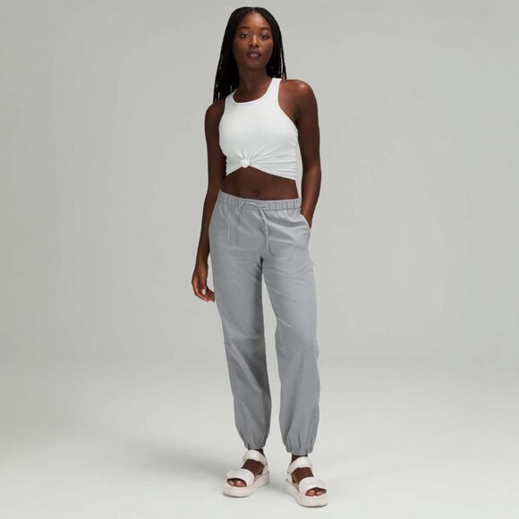 LULULEMON ESSENTIAL AFFINITY MID RISE JOGGER IN RHINO GREY SIZE 6 - Picture 3 of 8